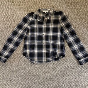 Heartloom plaid flannel shirt XS